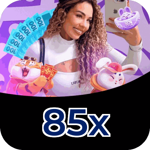 Comunidade Facebook 85x mostrando posts, comentários e engajamento de membros